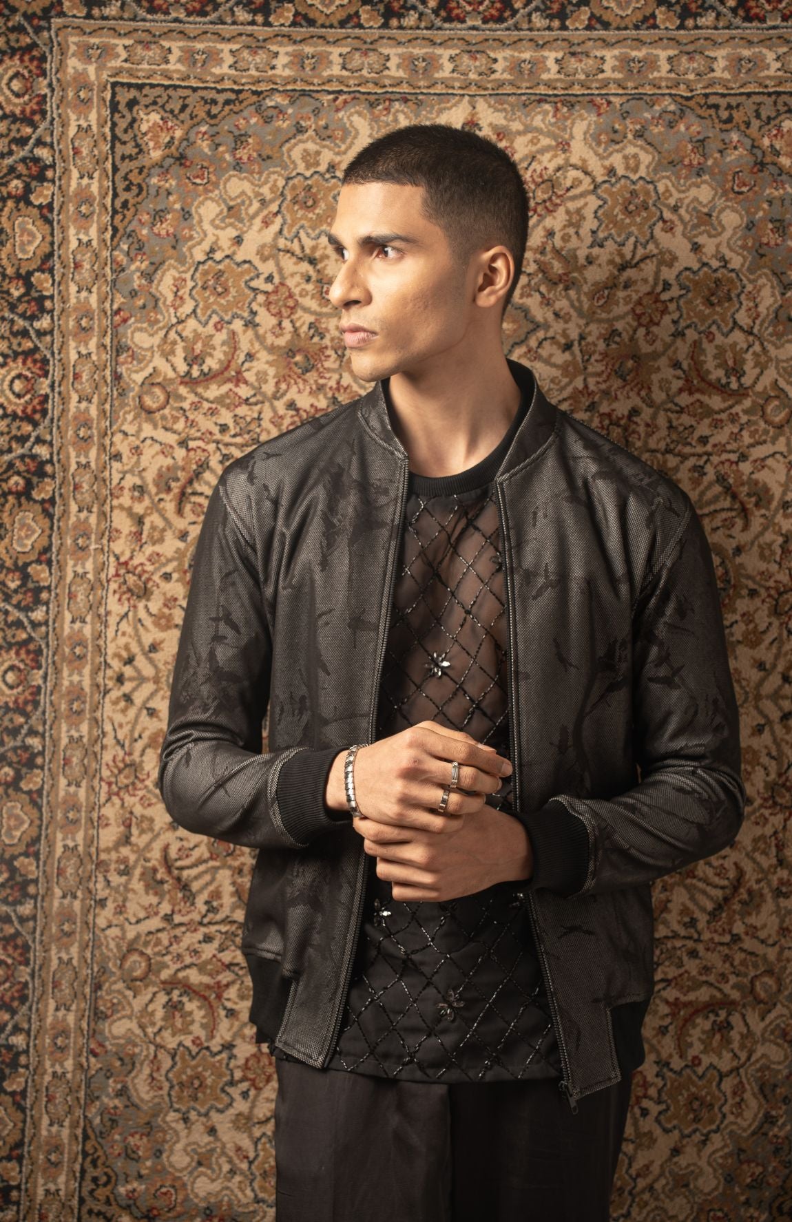 BLACK JACKET