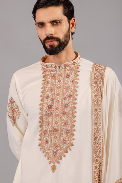 CHAAR KADAM KURTA SET