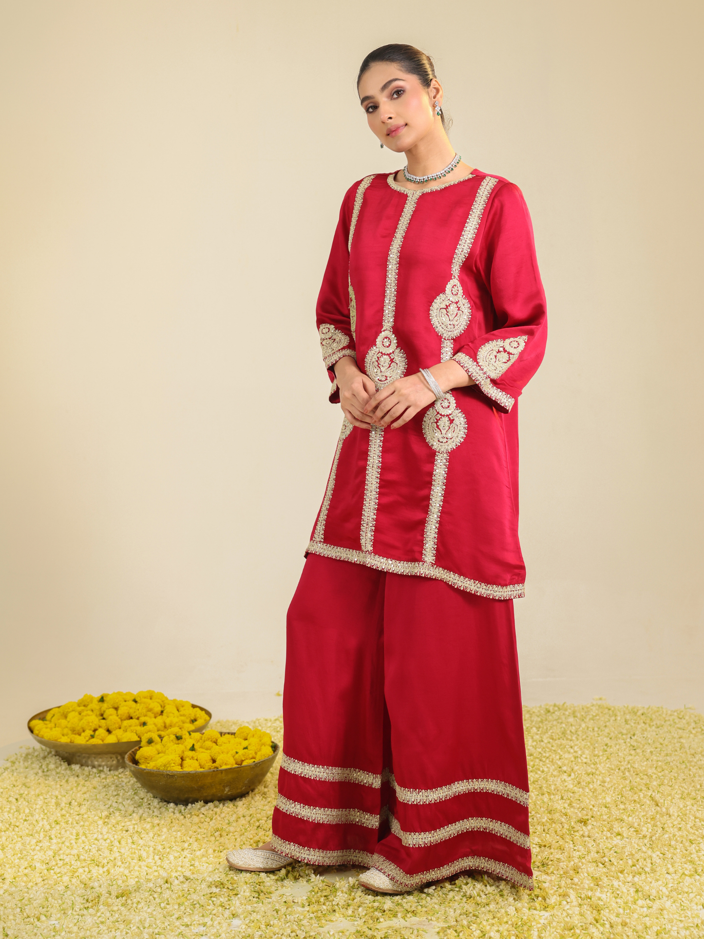 RED ZAINAA KURTA SET