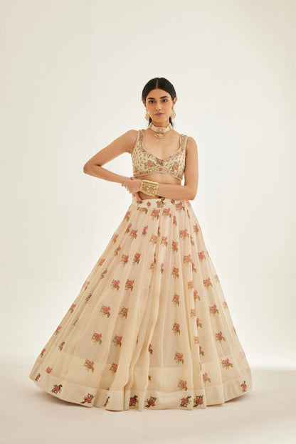 PAPYRUS WHITE LEHENGA SET