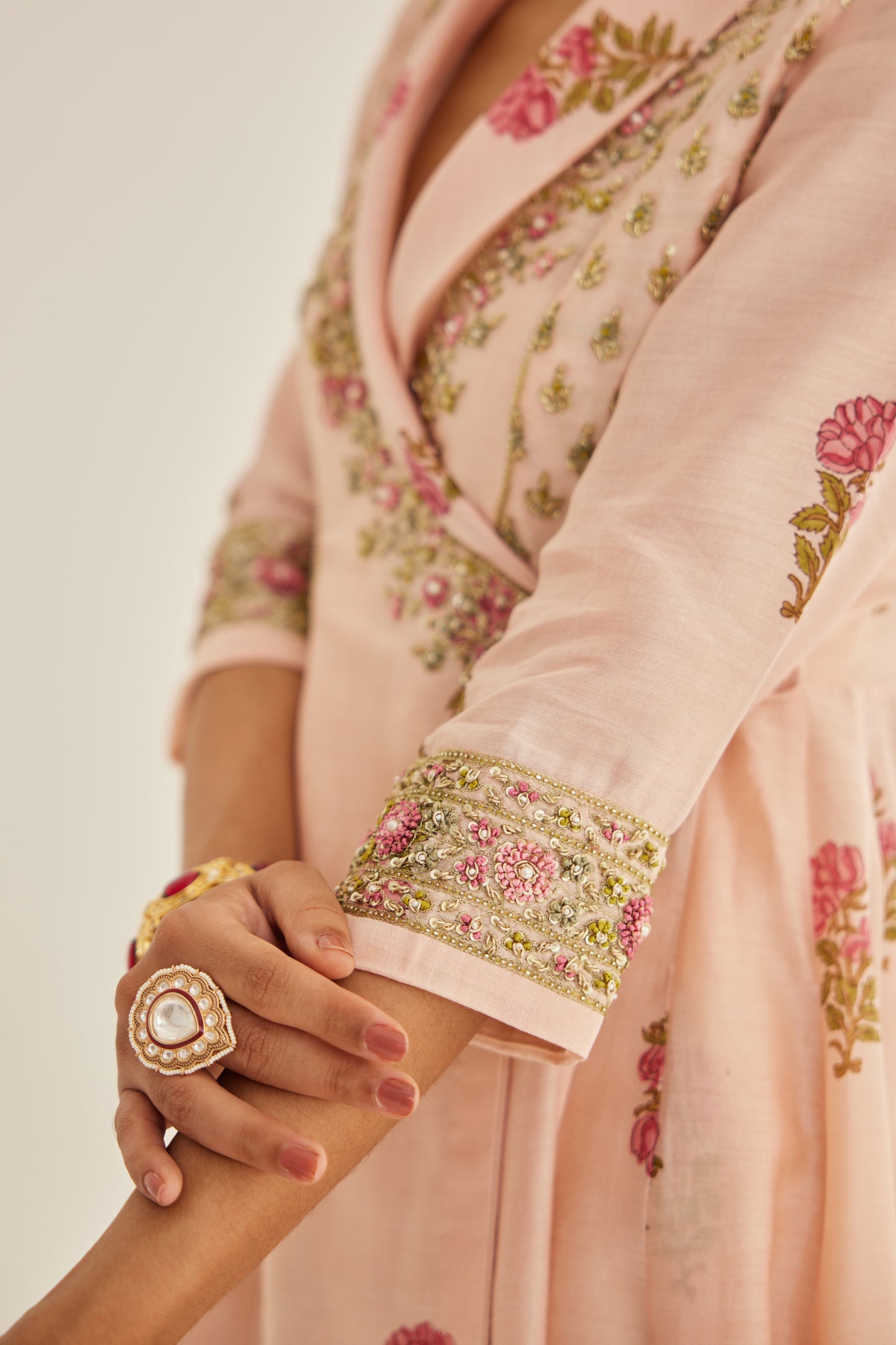 SHELL PINK ANGRAKHA SET