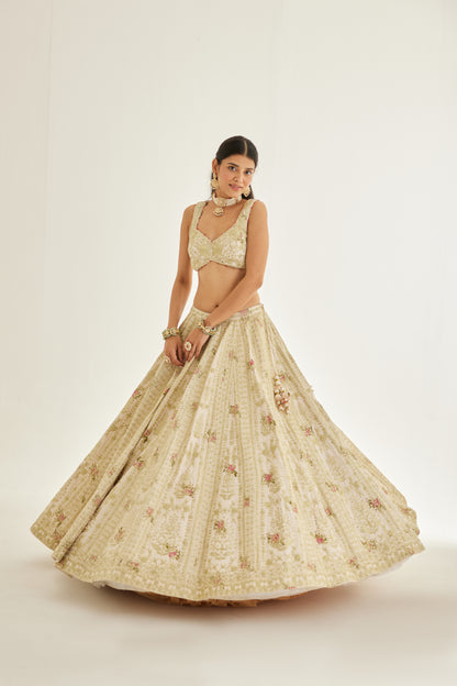 PAPYRUS WHITE LEHENGA SET