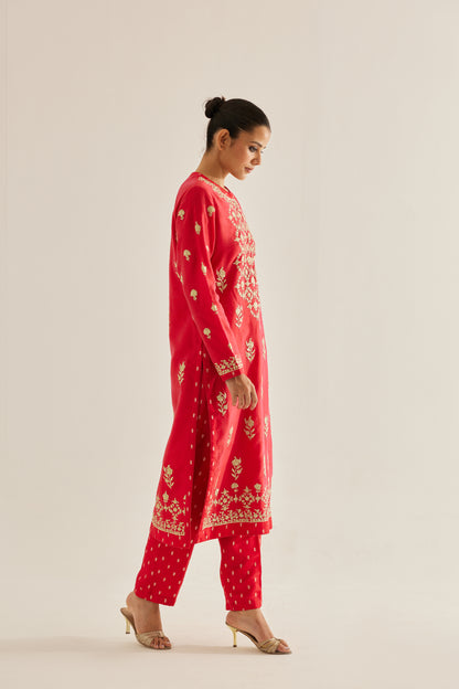 RED KURTA SET