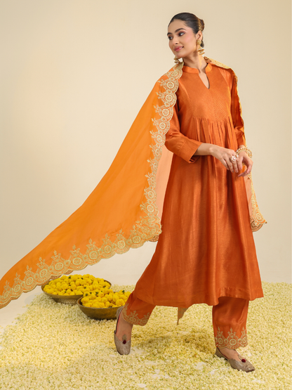 RUST GUMAAN KURTA SET
