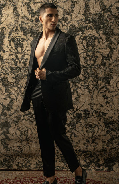 BLACK  SUIT