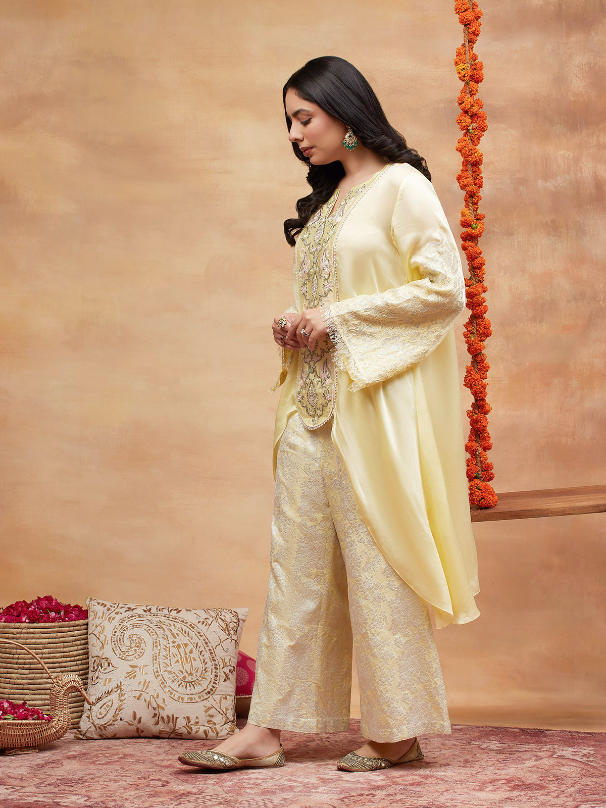 MUNSHI HEM HAND EMBROIDERED BANARASI PANT SET