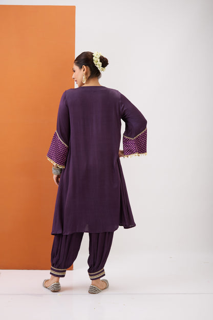 PURPLE KURTA WITH BANDHANI DETAILING & GATHERED PANT SET