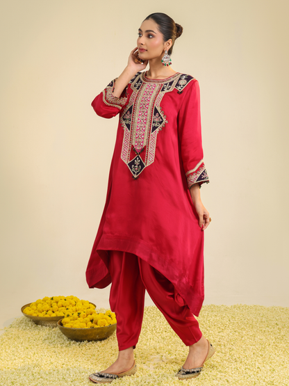 RED AMAYRA KURTA SET