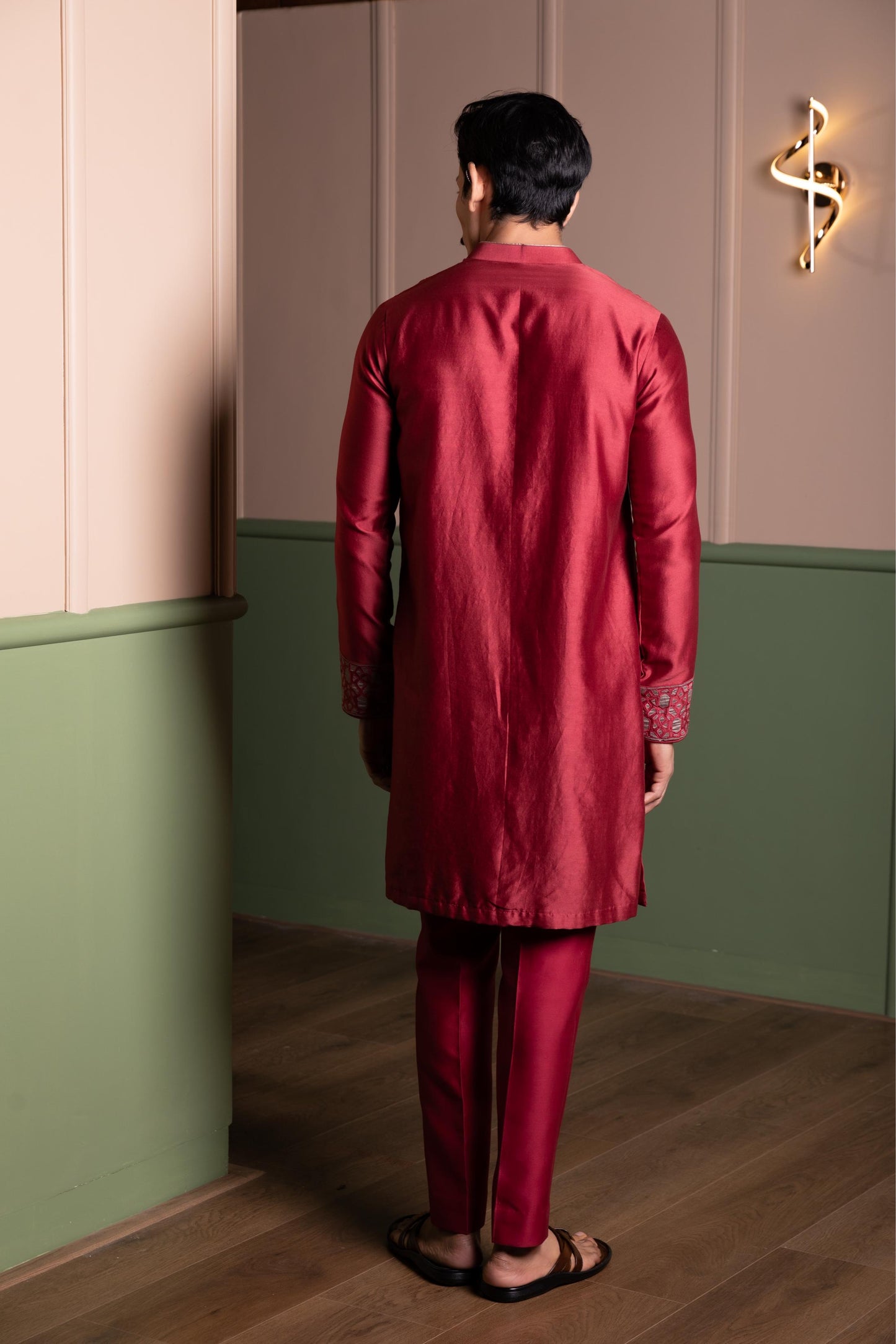 APPLIQUE PANEL KURTA SET