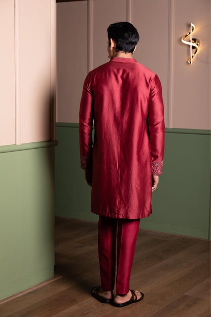 APPLIQUE PANEL KURTA SET