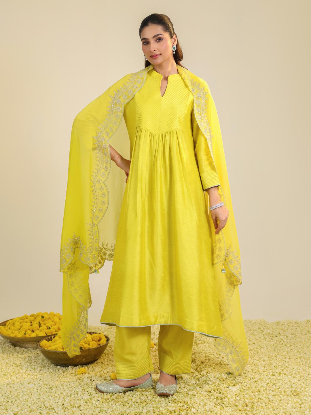 YELLOW SCALLOPED KURTA SET