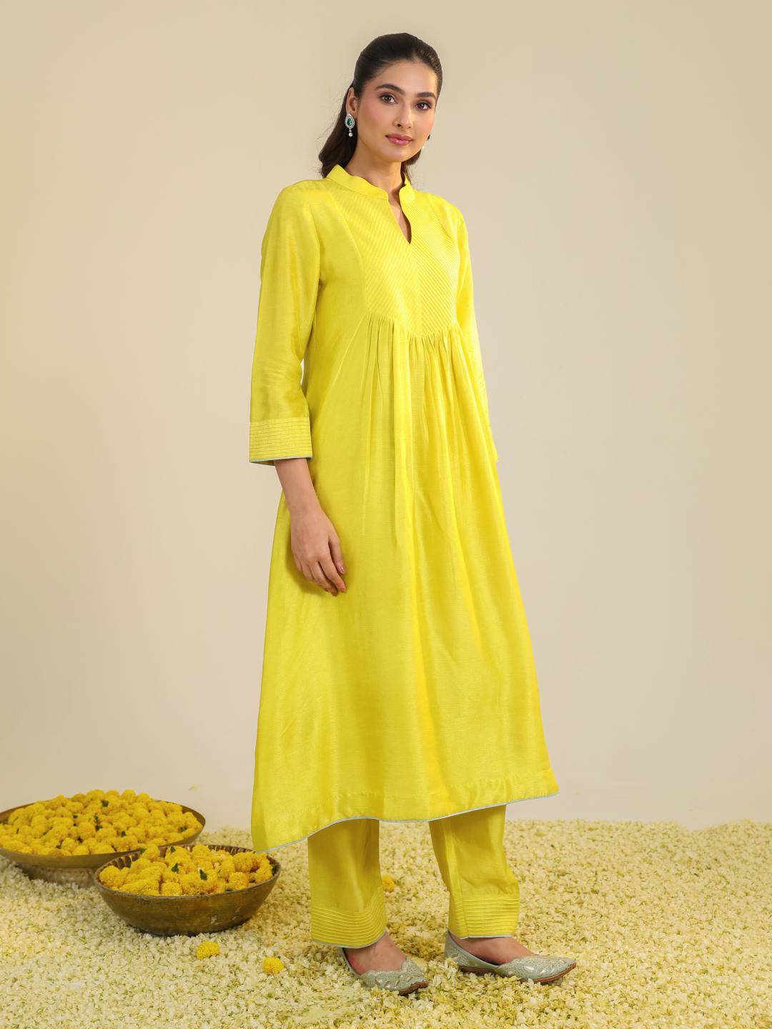YELLOW SCALLOPED KURTA SET