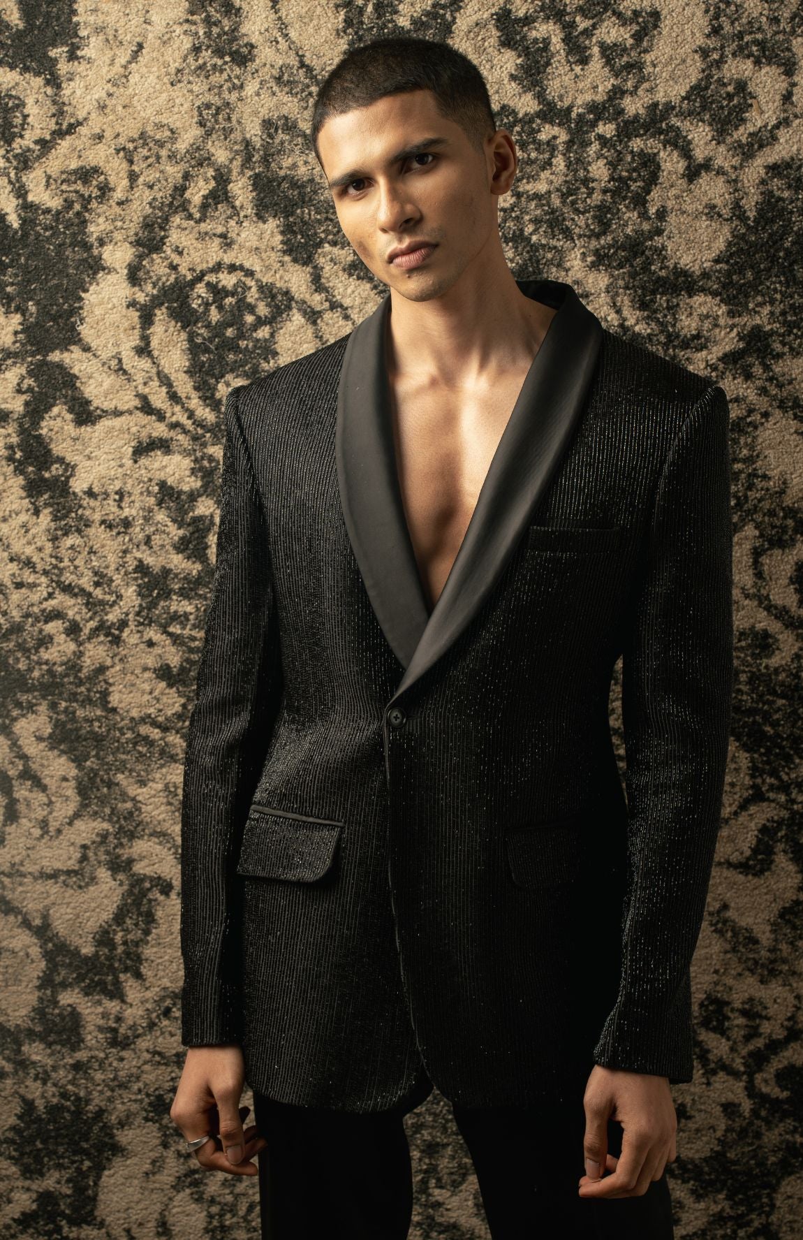 BLACK  SUIT