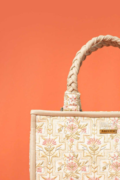 MOGRA EMBROIDERED HANDBAG - OFF-WHITE