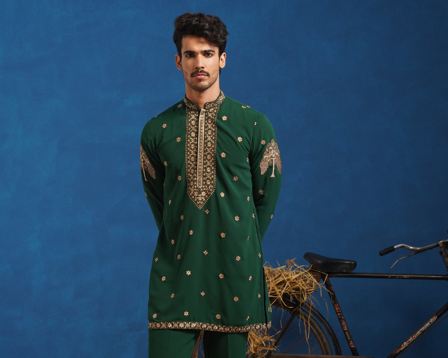 KETAN BOTTEL GREEN SHORT KURTA SET