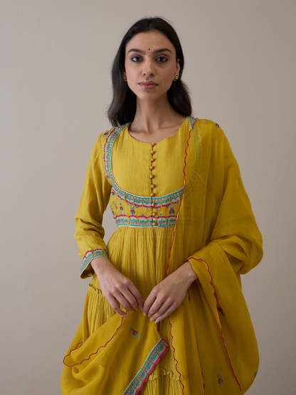 VARDAAH KURTA SET