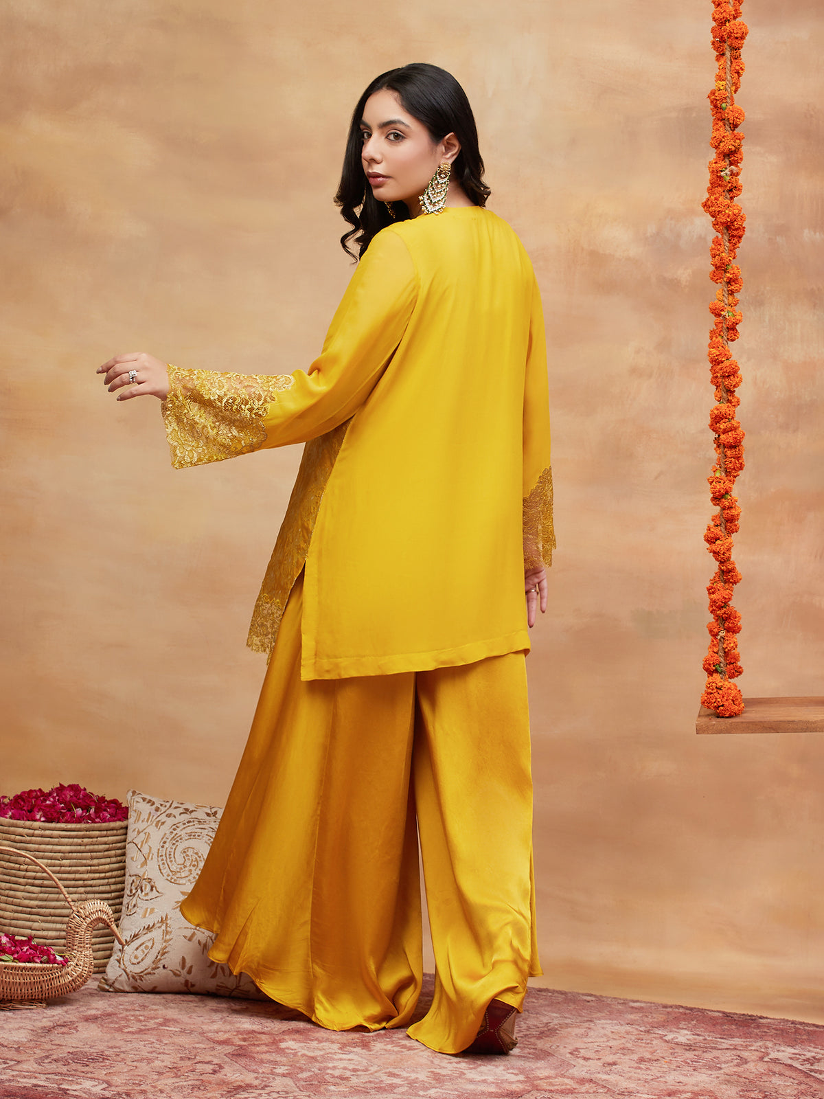 AHILYA KANAK HAND EMBROIDERED BANARASI DHOTI SET