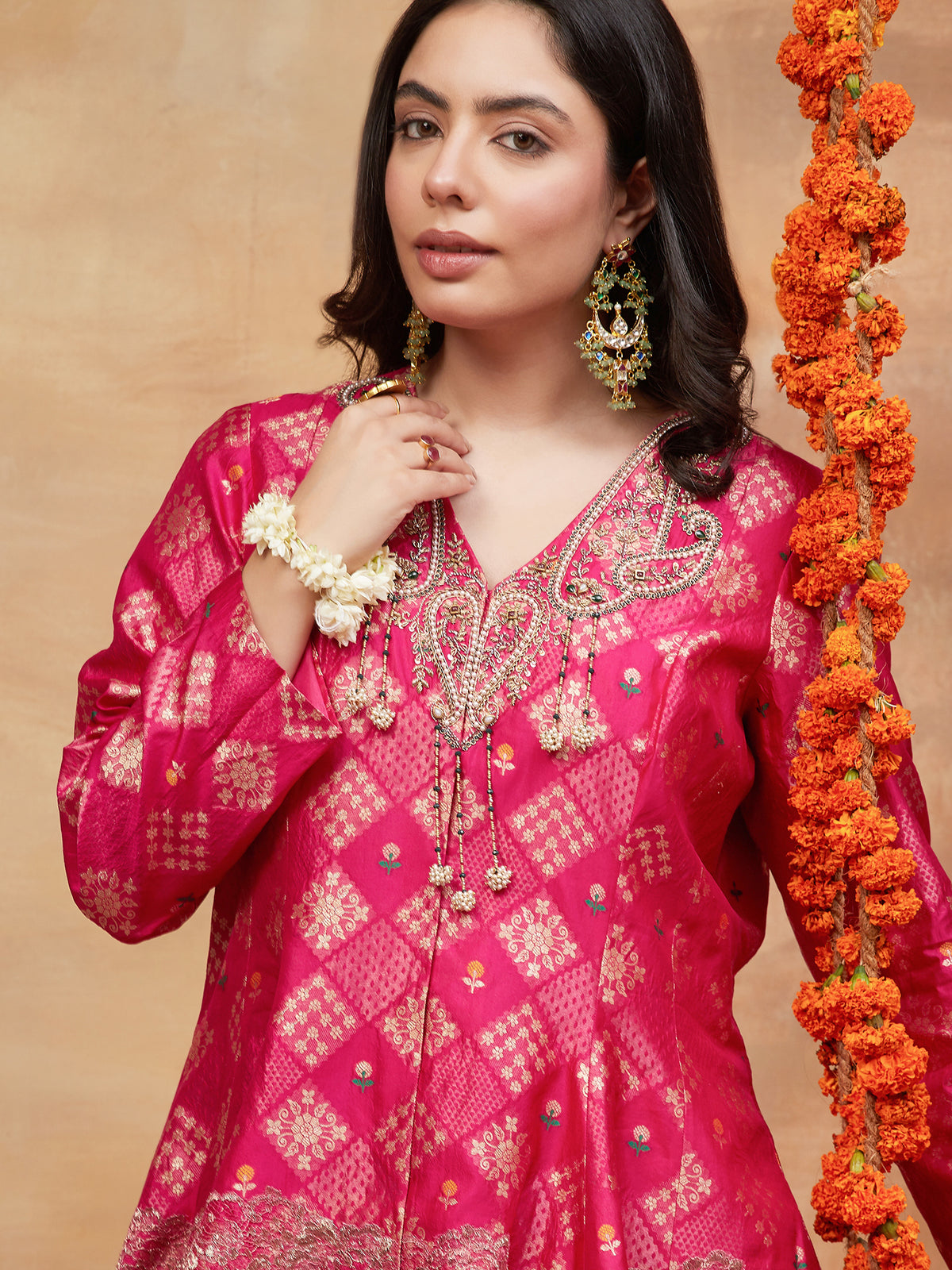 ASSI GULNAAR HAND EMBROIDERED BANARASI SKIRT SET