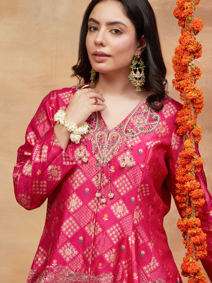 ASSI GULNAAR HAND EMBROIDERED BANARASI SKIRT SET
