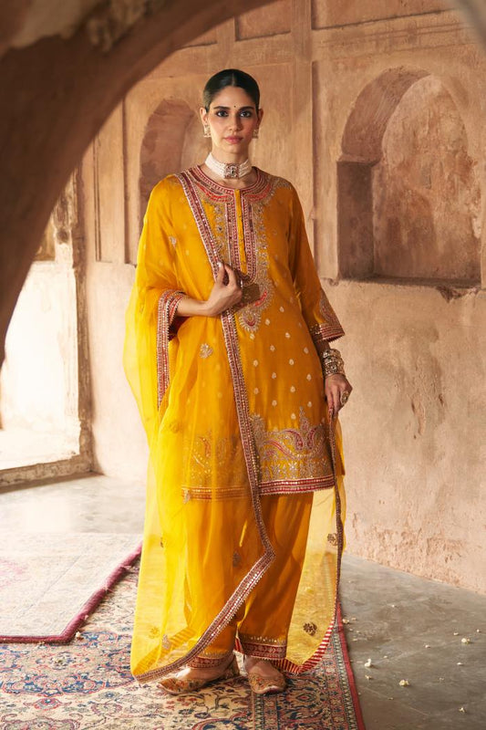 FARHANA - SHORT KURTA WITH SALWAR AND DUPATTA