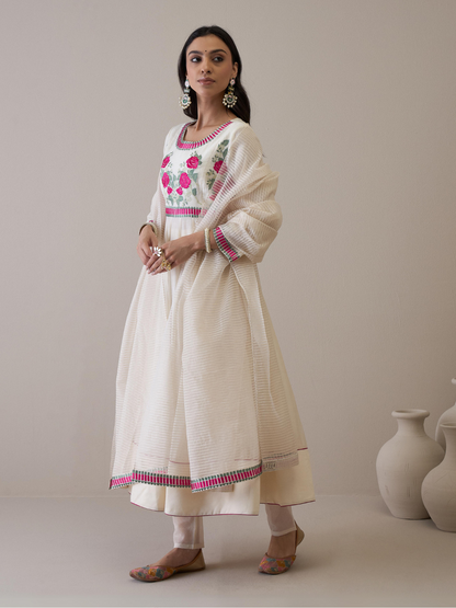 UZMA KURTA SET