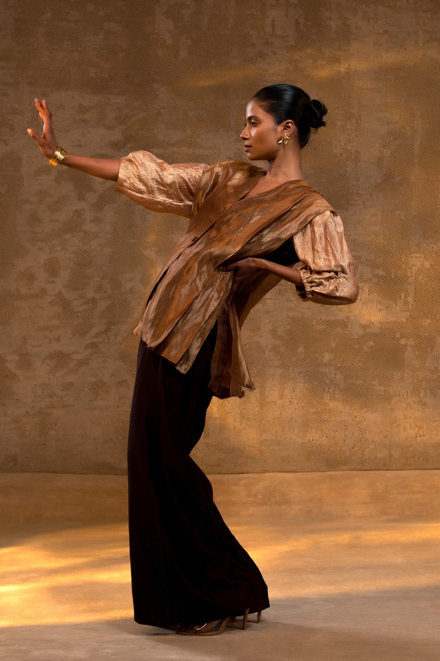 AGNEYA LAYERED SILK & TISSUE JACKET SET
