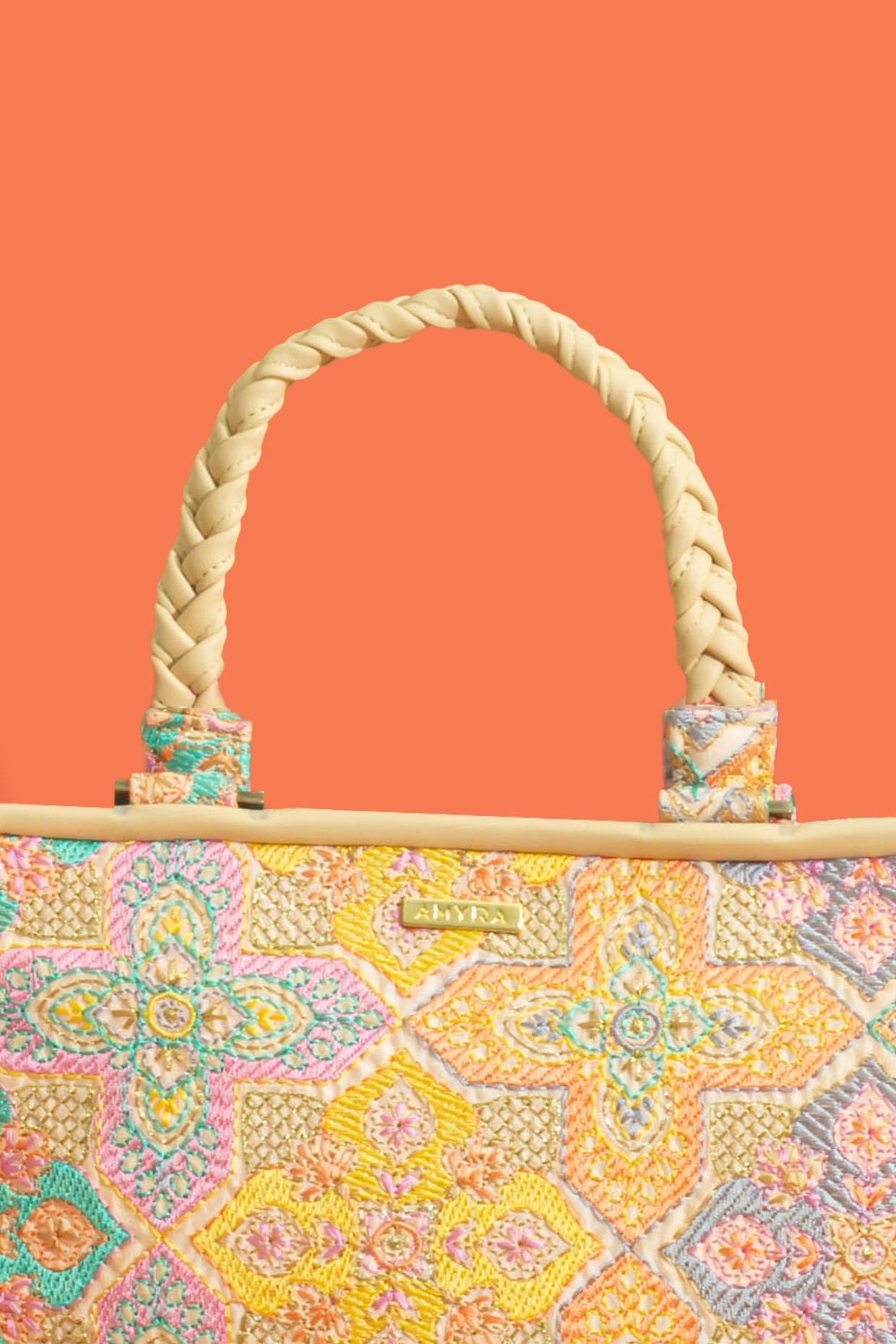 AMNA THREAD EMBROIDERED HANDBAG - PASTEL PINK