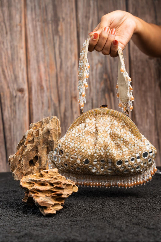 AYNALI CLUTCH ECRU GOLD