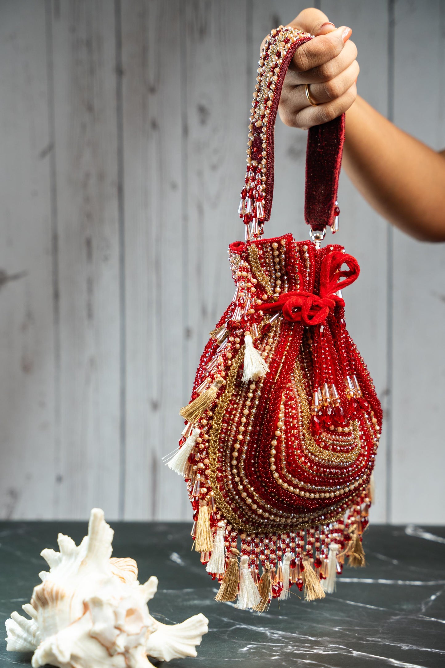 BARAQ SCARLET RED