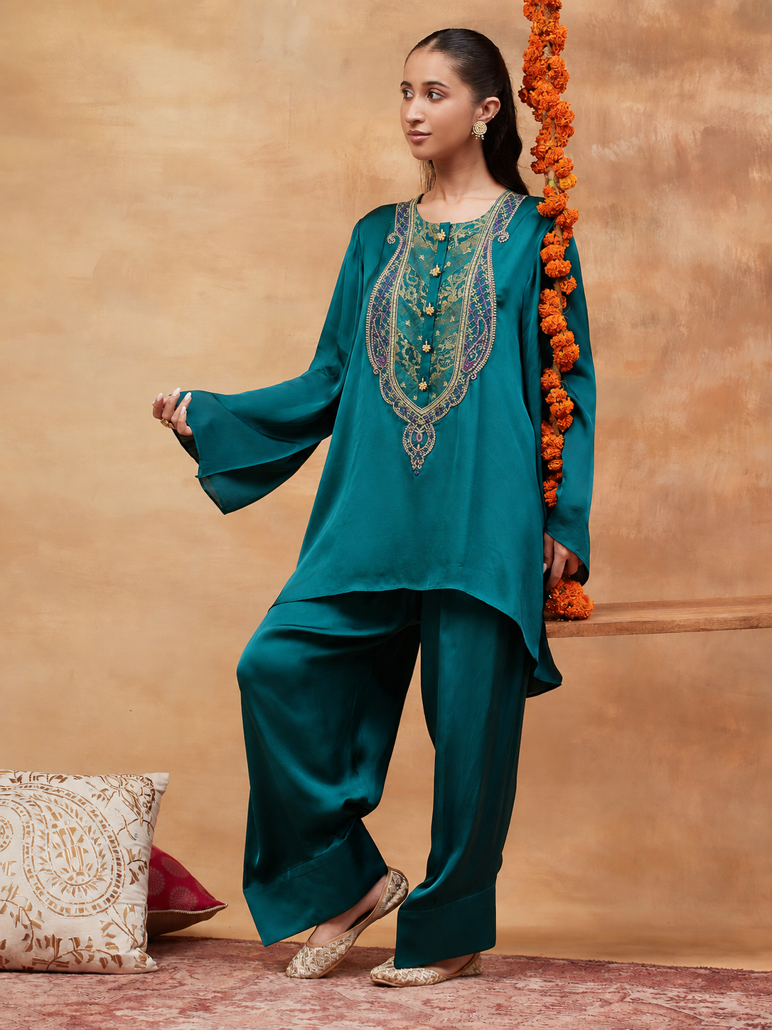 MEER HARA HAND EMBROIDERED BANARASI FARSHI SET