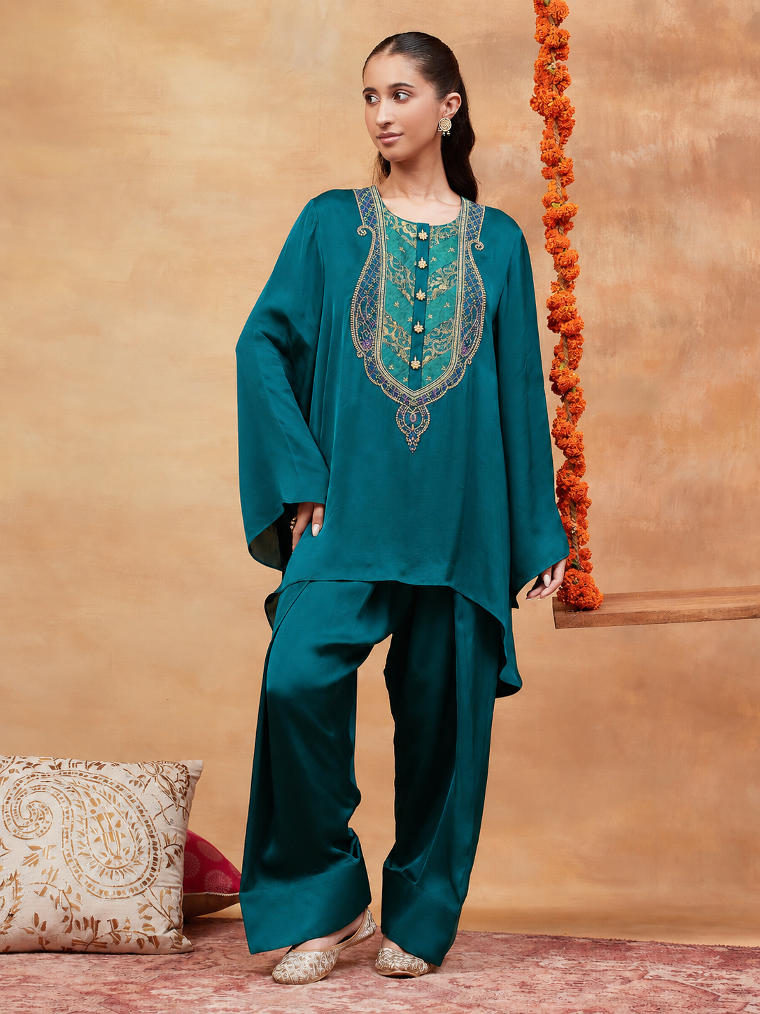 MEER HARA HAND EMBROIDERED BANARASI FARSHI SET