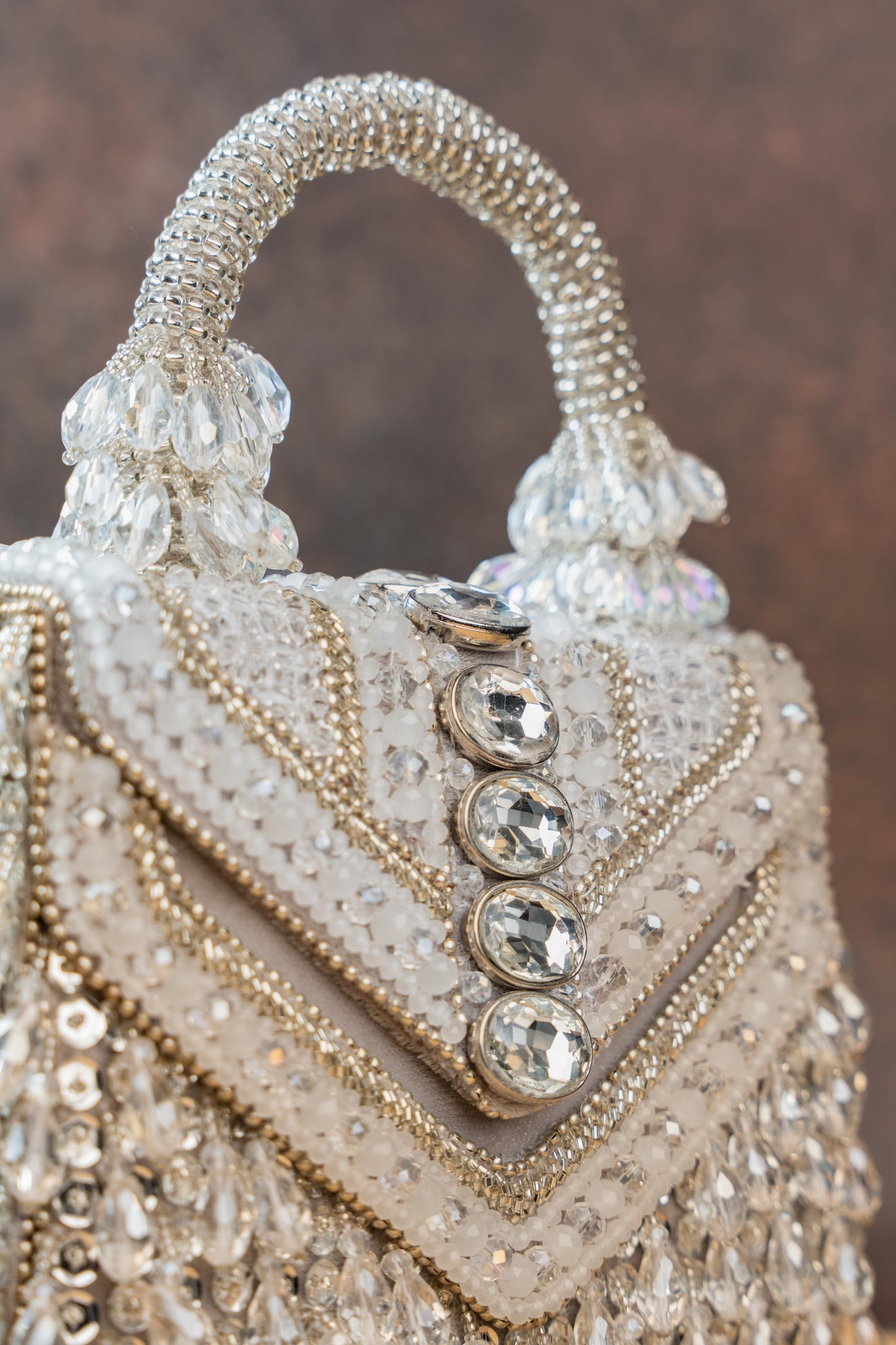 CHEVRON CRYSTAL KASSE SILVER