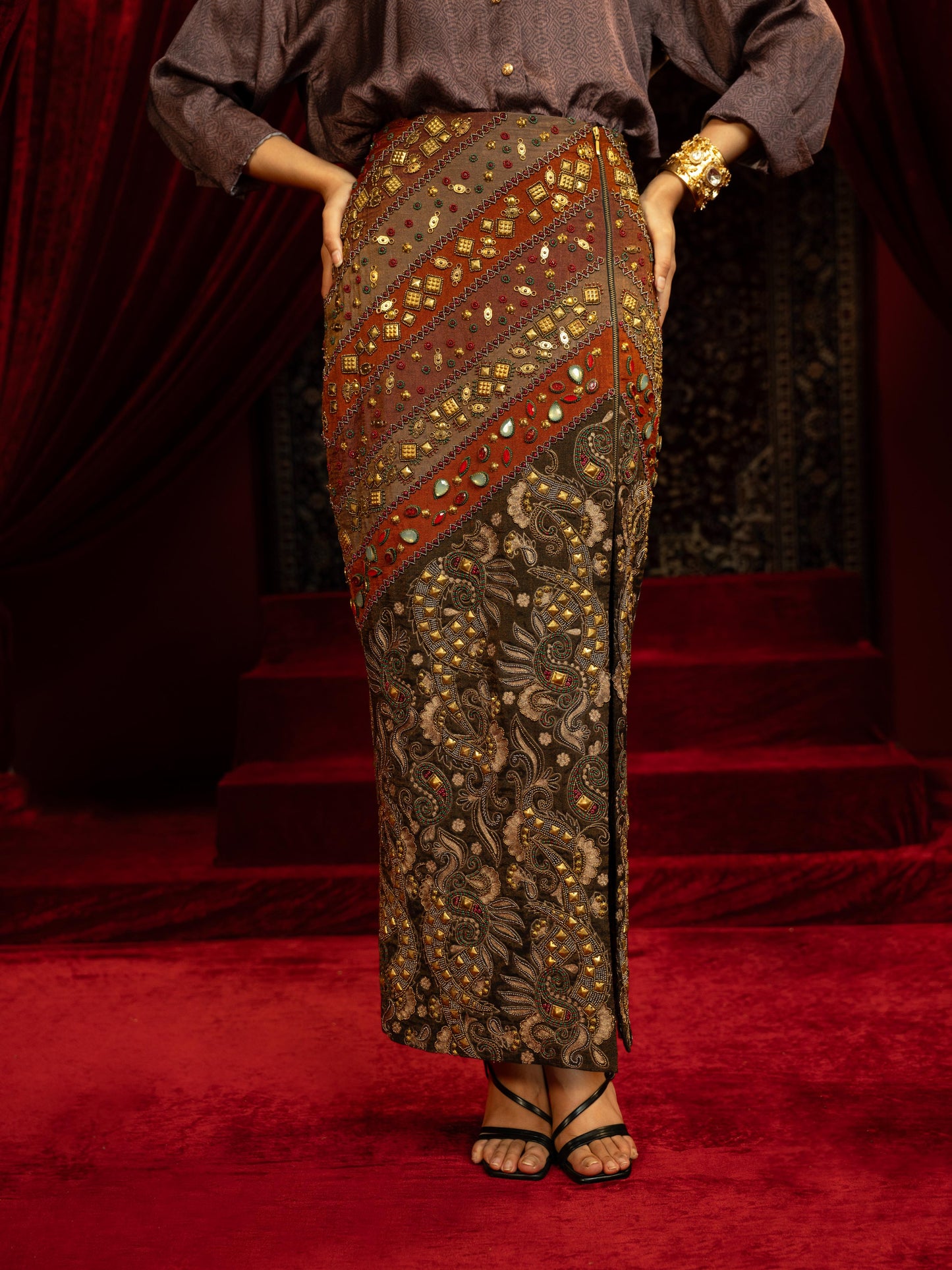 BLACK & MULTI-COLOUR VINTAGE EMBROIDERED LONG SKIRT