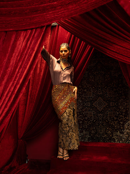 BLACK & MULTI-COLOUR VINTAGE EMBROIDERED LONG SKIRT