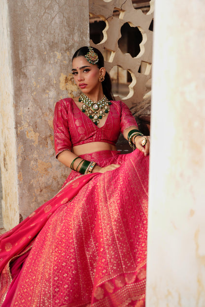 THE GULAABI HEERA LEHENGA