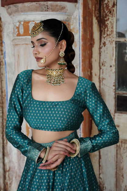 THE FEROZA MIREA LEHENGA