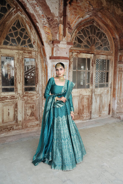 THE FEROZA MIREA LEHENGA