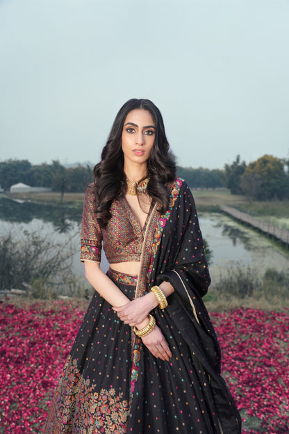 THE RUYA LEHENGA