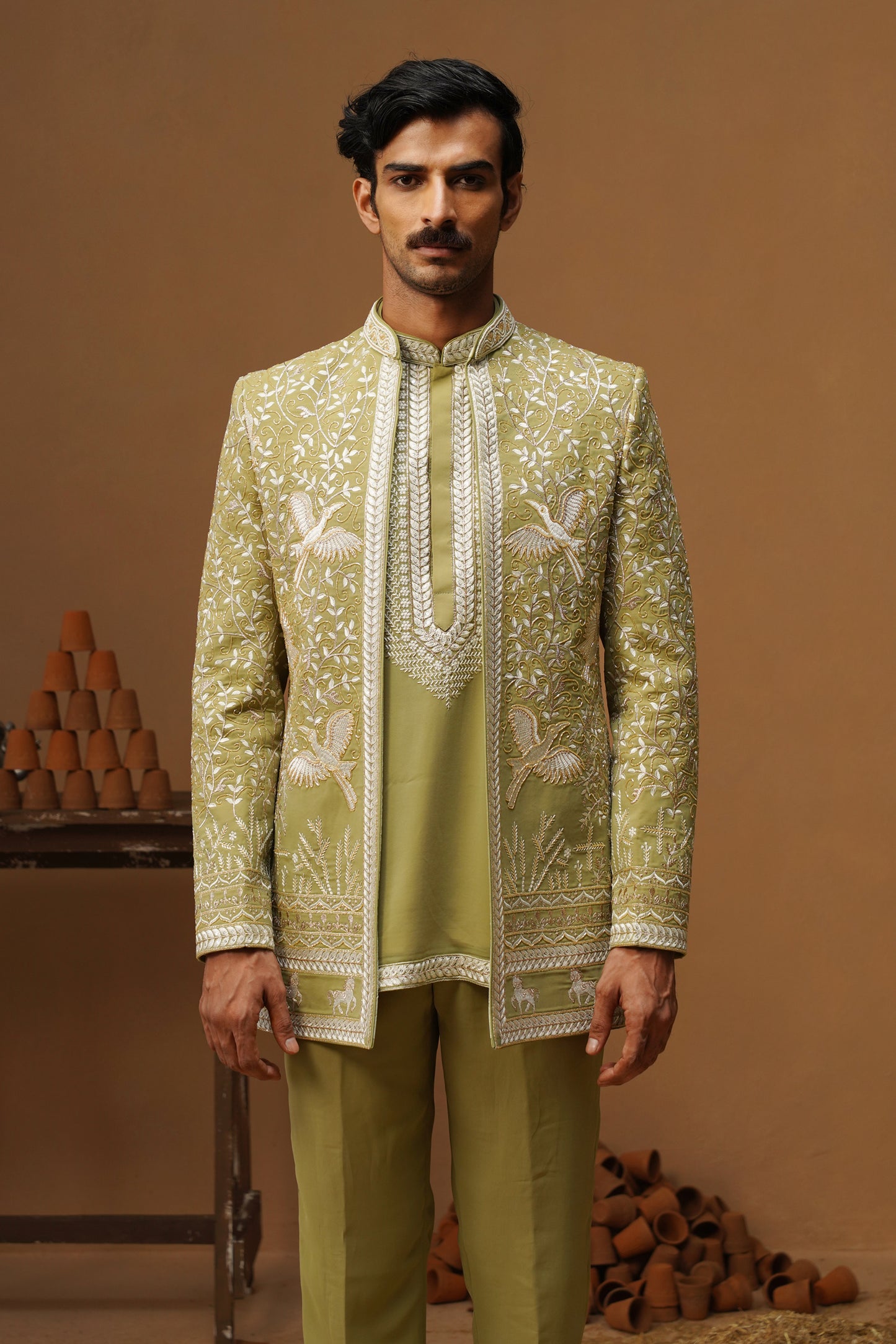 FARUKH MEHENDI JODHPURI SET