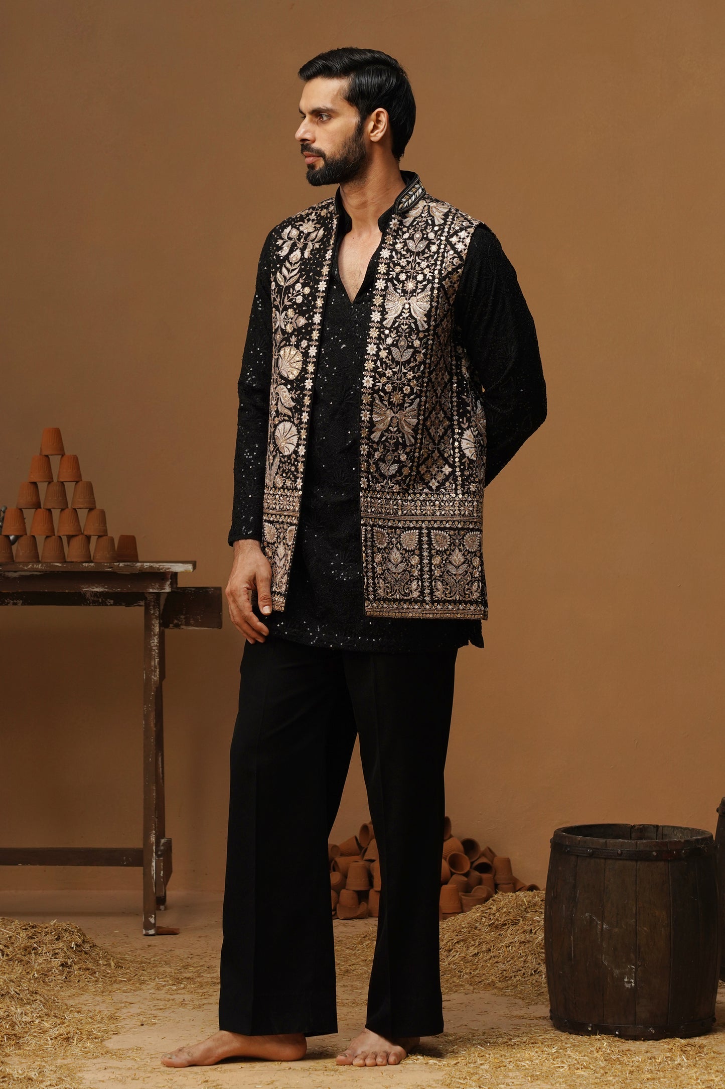 SANJH BLACK V NECKSHORT KURTA JACKET SET