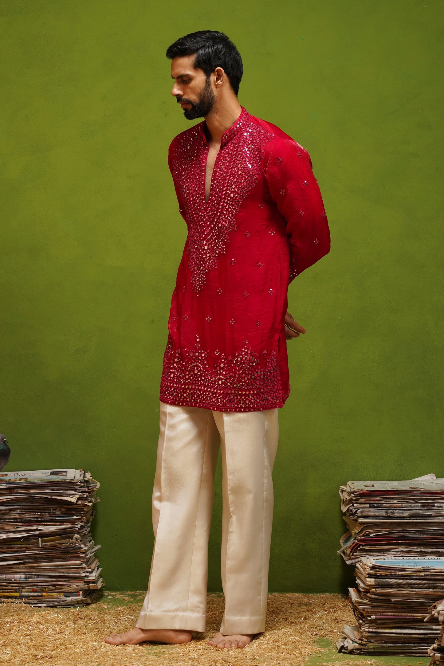 ARYA RANI PINK  V NECK SHORT KURTA SET