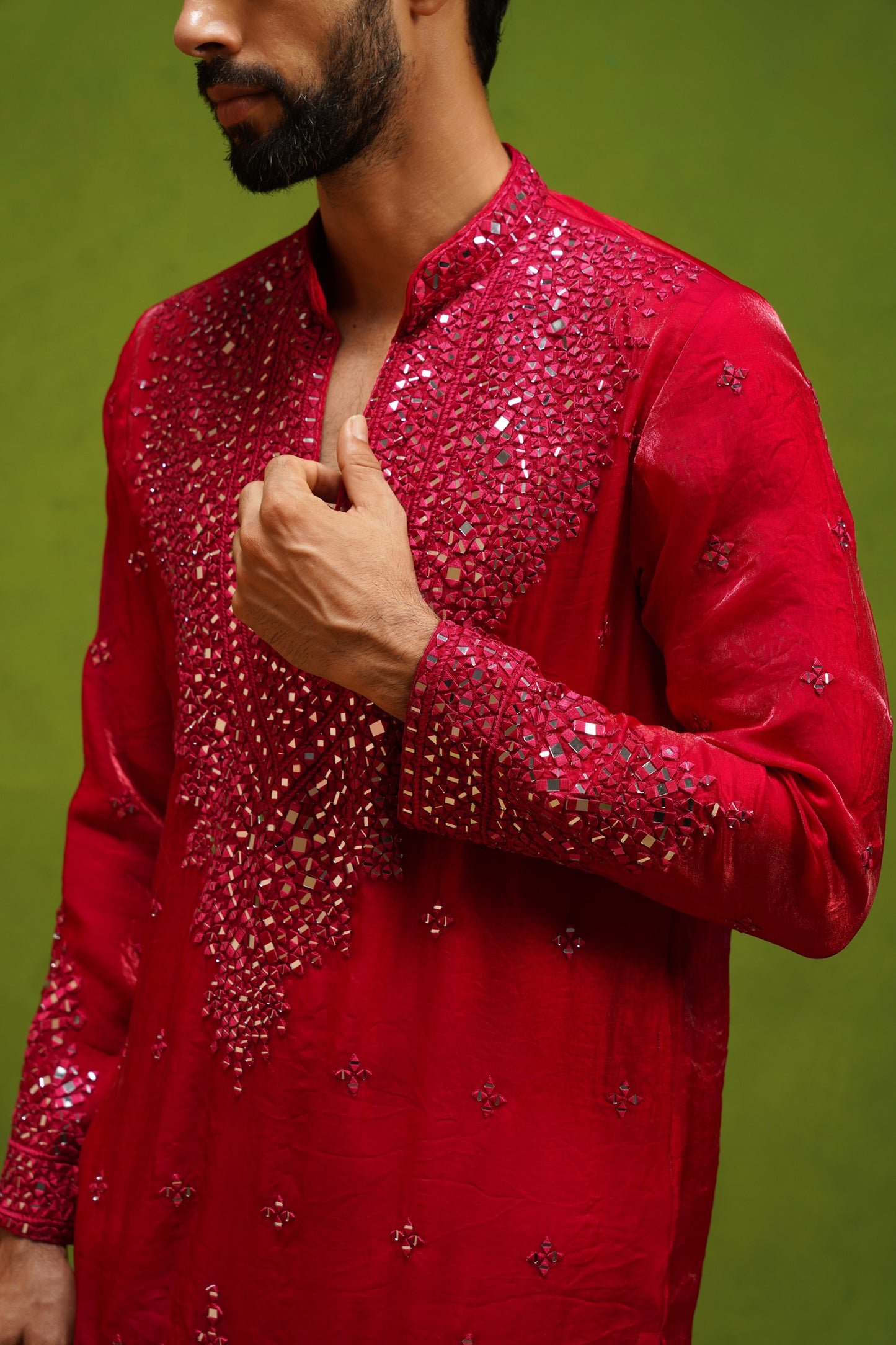 ARYA RANI PINK  V NECK SHORT KURTA SET