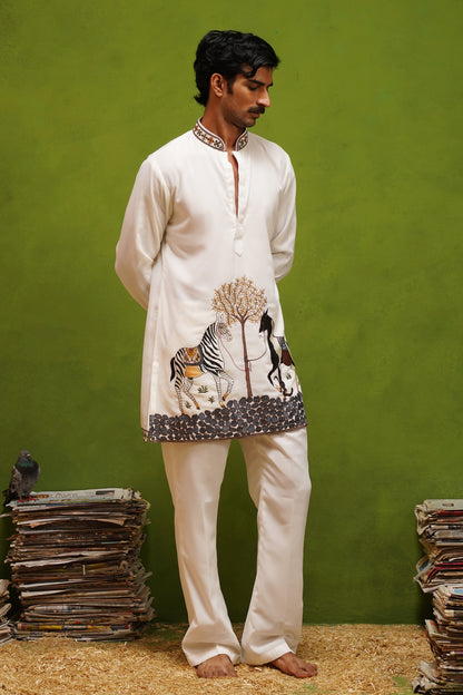 SAATHI IVORY SHORT KURTA SET