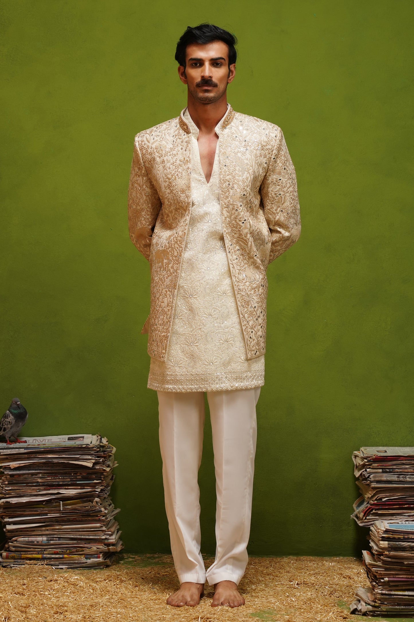 SHAAN GOLD JODHPURI SET WITH V NECK KURTA