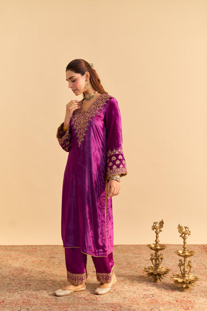 AYNAZ - KURTA WITH SALWAR