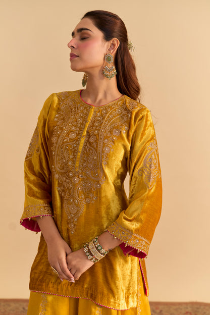 AROOB - KURTA WITH SHARARA AND DUPATTA