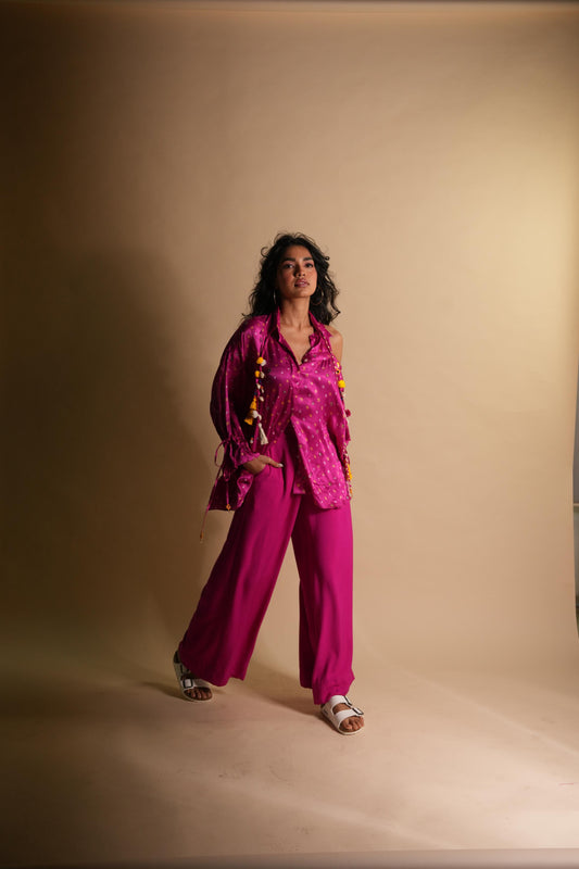 HOT STAWBERRY FLARED PANT