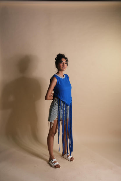 CAFE BLUE TASSEL CROP TEE
