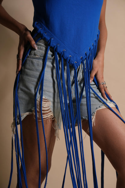 CAFE BLUE TASSEL CROP TEE
