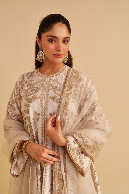 ALIRA - DABKA ZARDOZI EMBROIDERED DAISY IVORY KURTA & SALWAR WITH DUPATTA